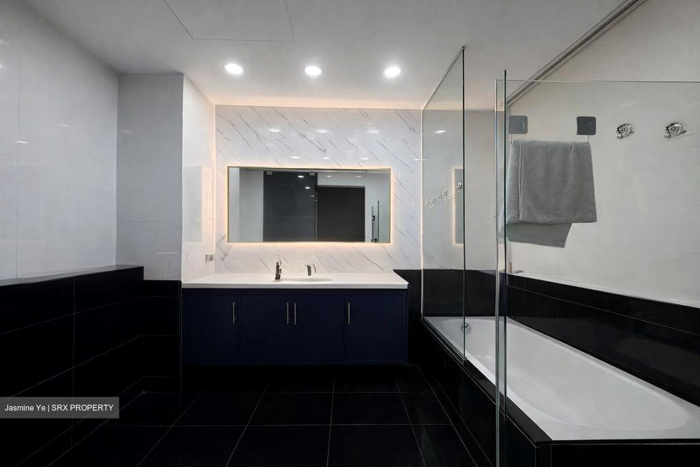 Charlton Residences (D19), Terrace #580730661